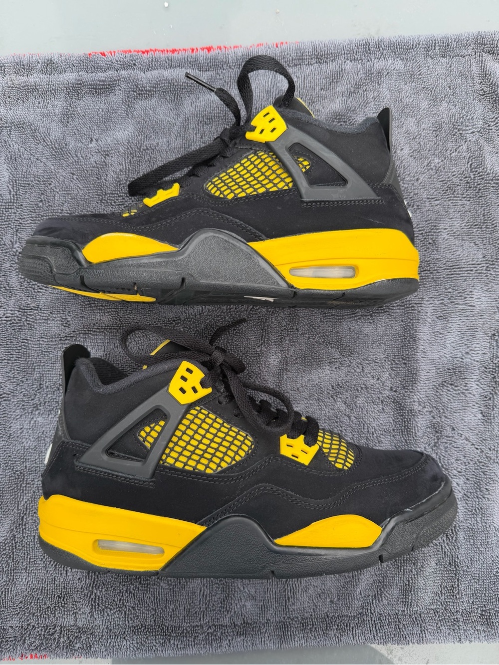 Size 6.5Y Air Jordan 4 Retro Thunder Black/Yellow - Picture 2 of 14
